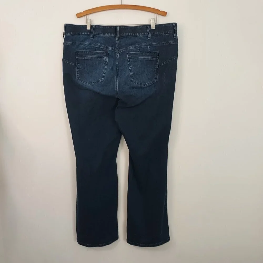Torrid Bombshell Flare Super Soft High Rise Jeans Size 24T